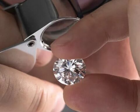 Is Rare Carat’s Lab-Grown Diamond Collection Worth It