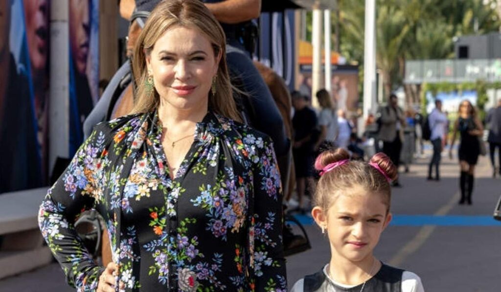 Elizabella Dylan Bugliari