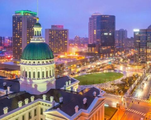 Strange Laws You Never Knew Existed in Missouri