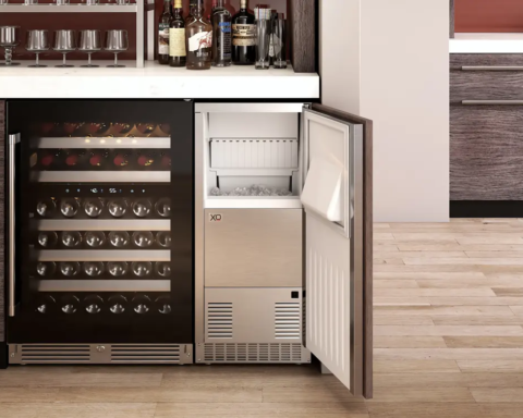 Bar Ice Maker