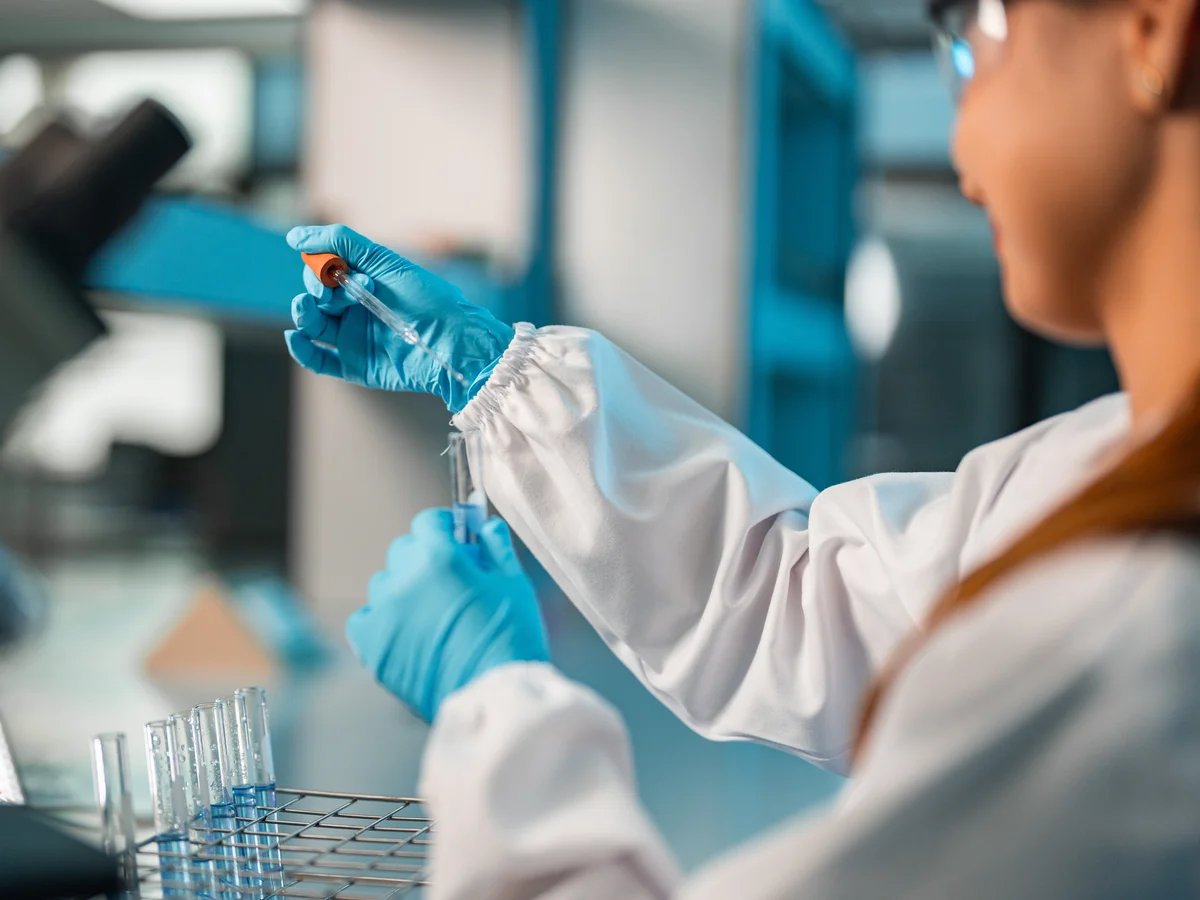 From Laboratory Discovery to Modern Medicine The Story of Peptide Therapy
